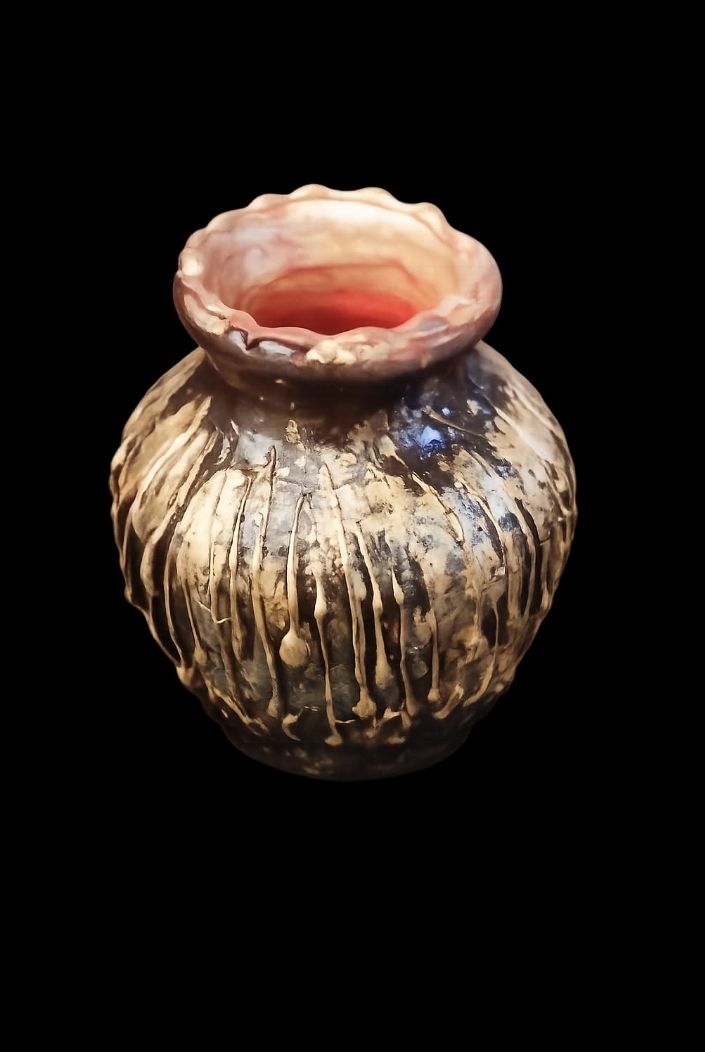 Miniature terracotta/ clay/ earthen/ mitti handcrafted and hand painted pots ideal for standalone show piece, home decor, office decor, bedroom decor, living room decor, tabletop decor - detail view