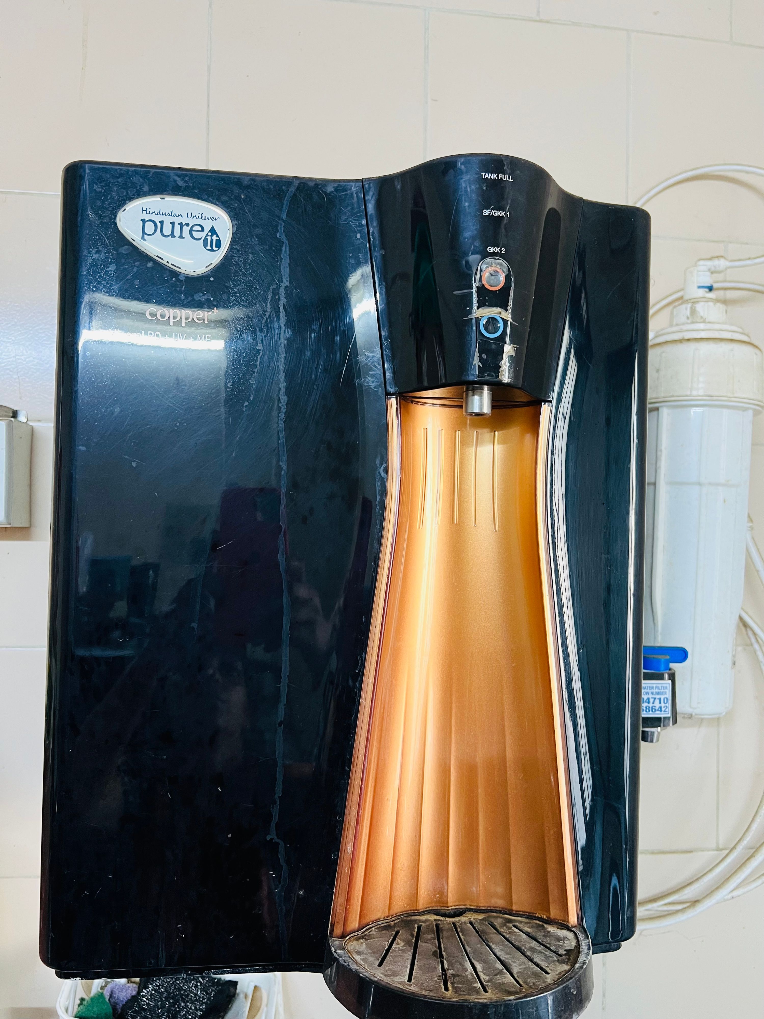 Hindustan universal water purifier  - back view