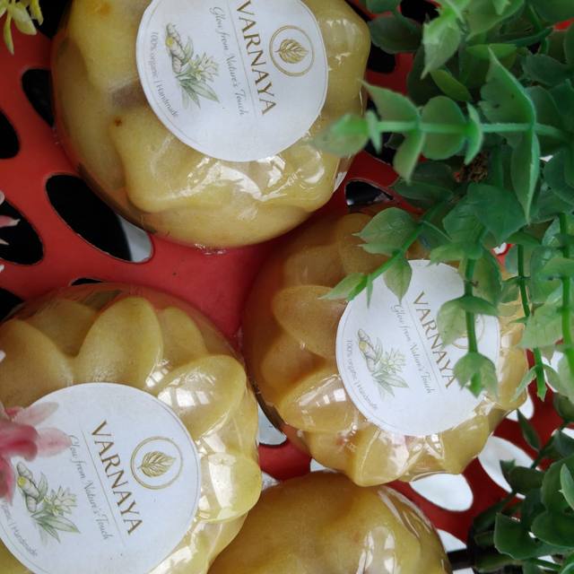 Varnaya Handcrafted Goat Milk Moisturizing and Detanning Bath Bar