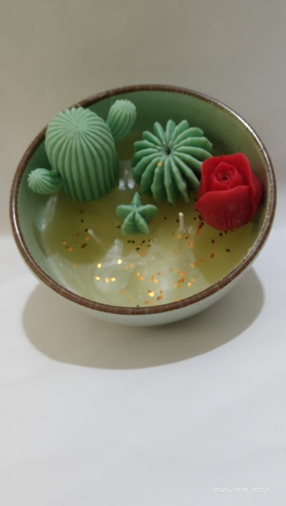 Cactus Garden Candle - back view