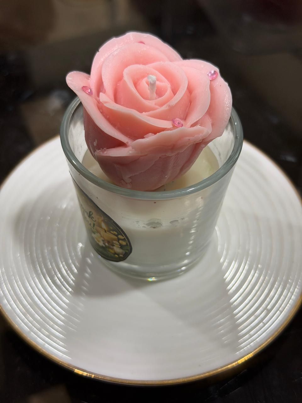 Nature blooms-Handmade decorative candles for all occasions - back view