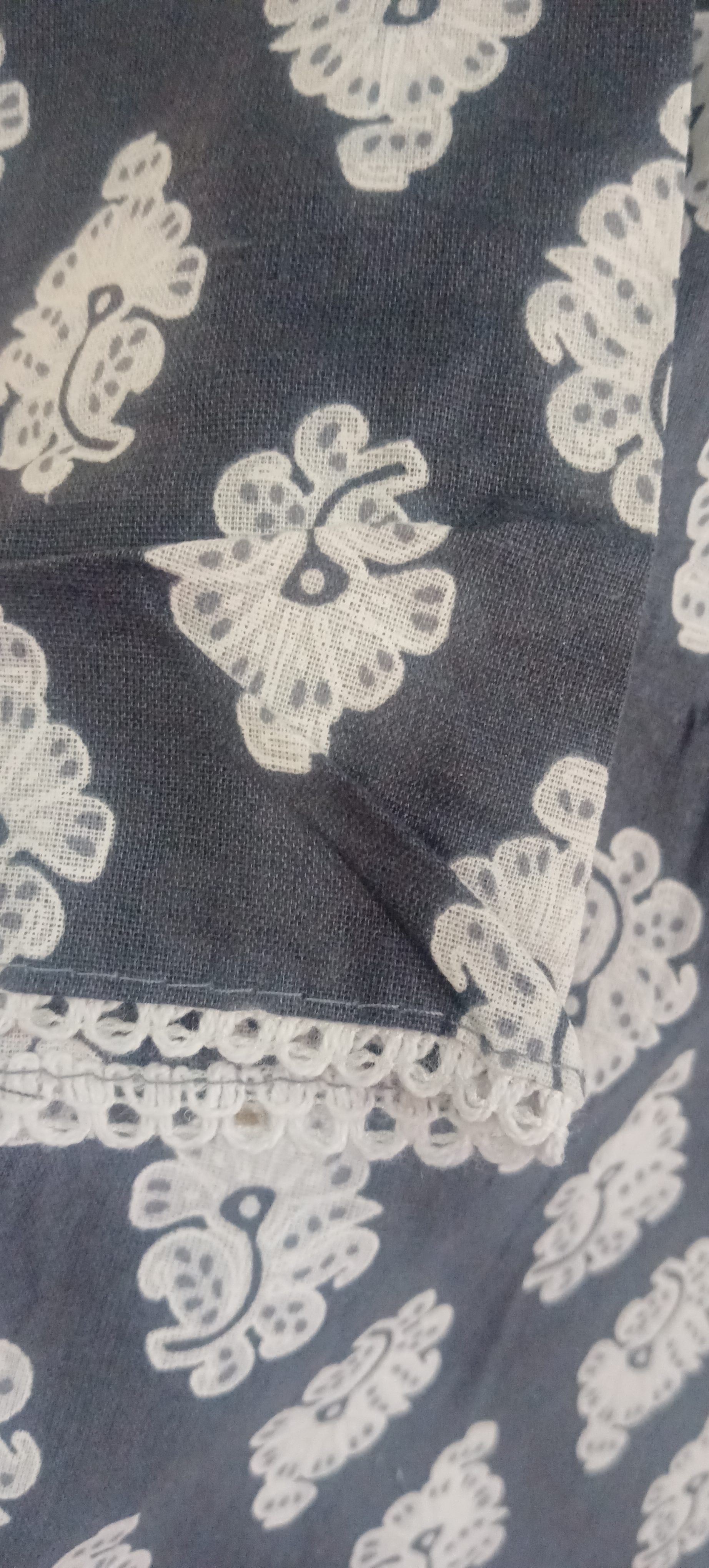 Women's kurti pant with dupatta 100% cotton  - close-up