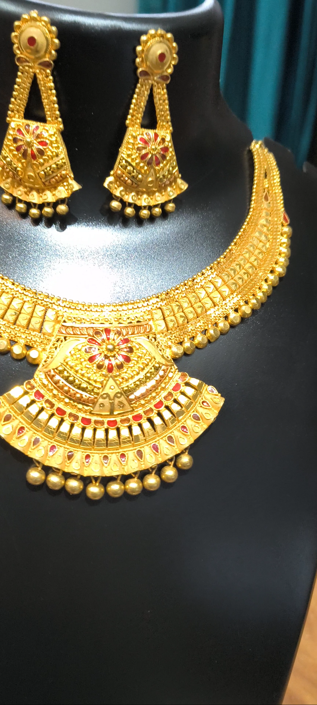 Necklace